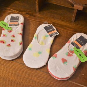 Seven Pairs of West Loop Ankle Socks